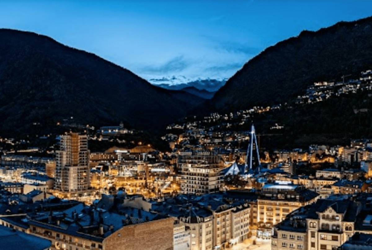 Lomat Andorrassa: yleiskatsaus turisteille